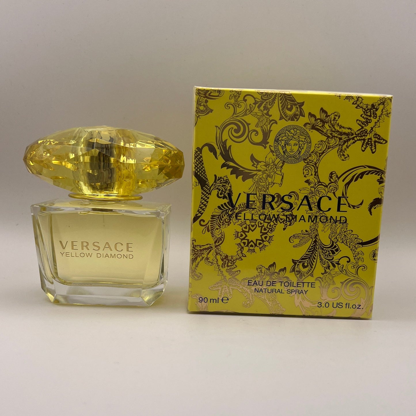 Versace Yellow Diamond Eau de Toilette 90ml - Bright and Luxurious Floral Scent